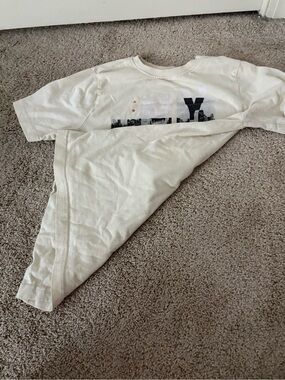 T.J.Maxx Cream Graphic Short Sleeve Tee